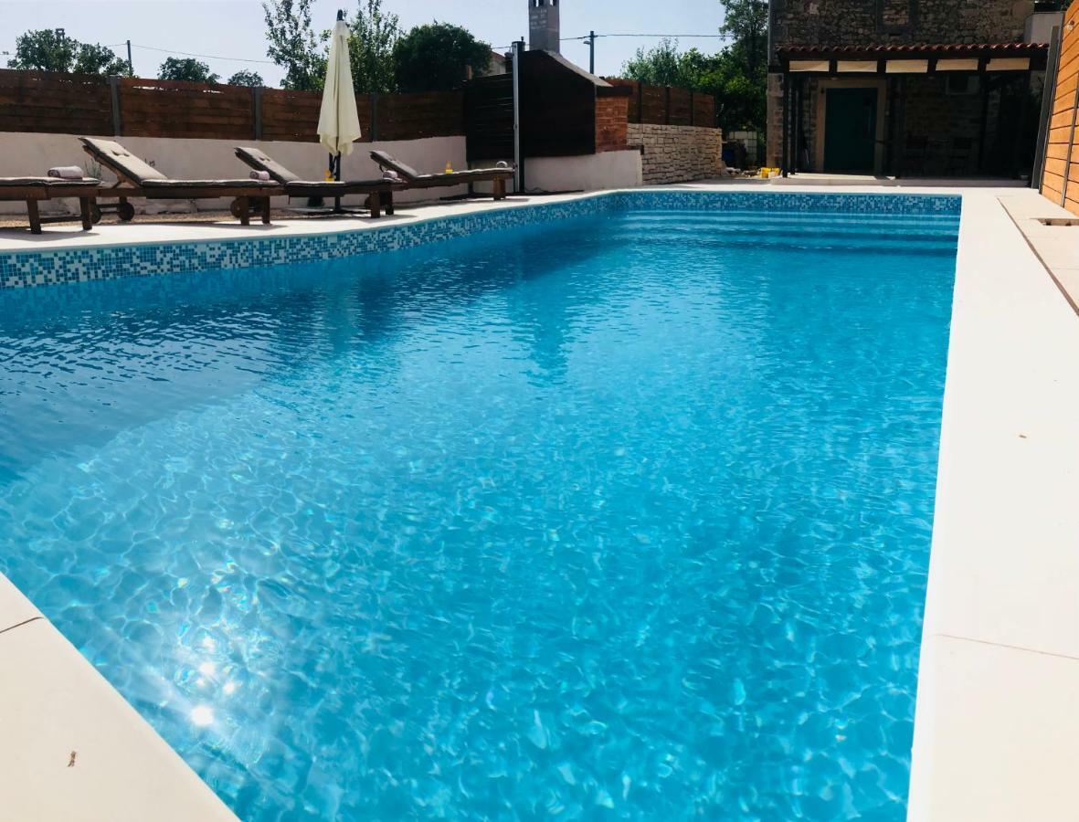 Apartments Malic Pridraga Zewnętrze zdjęcie